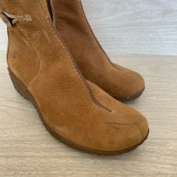 Timberland Leather Ankle Boots - Picture 9 of 13